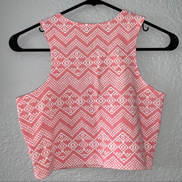 Pink crop top - Picture 3 of 3